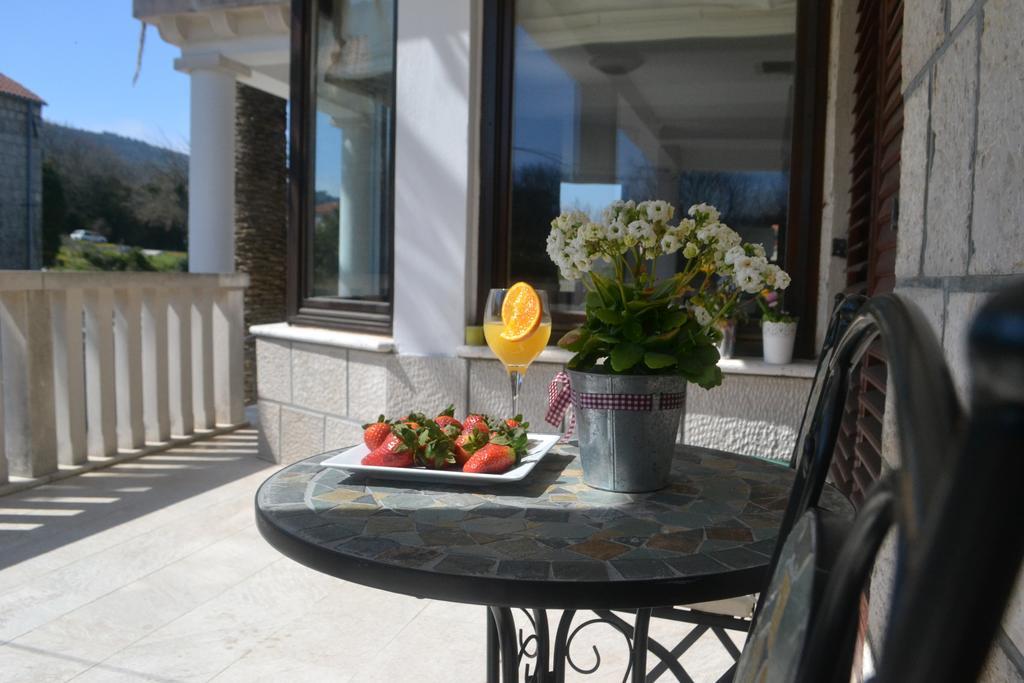 Apartment Villa Two Palms Gruda Ngoại thất bức ảnh