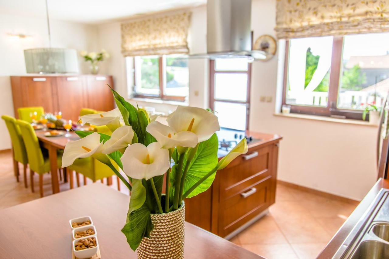 Apartment Villa Two Palms Gruda Ngoại thất bức ảnh
